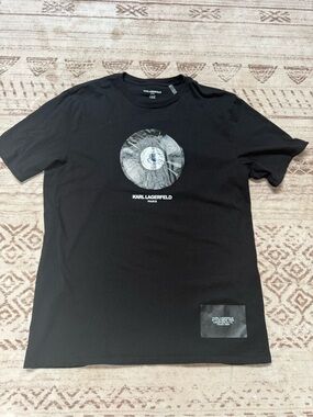 Karl Lagerfeld Black Short-Sleeve Graphic Tee with Vinyl Motif